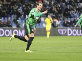 Il Sassuolo vince in rimonta, Cagliari battuto 2-1