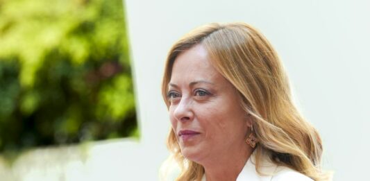 Meloni “In patria e all’estero la missione è difendere sempre interesse italiano”