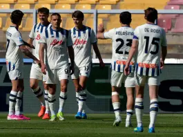 L’Atalanta vince a Lecce e accorcia su Como e Roma