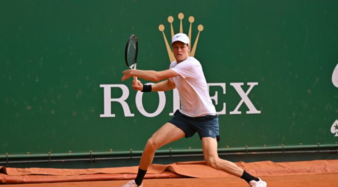 Esordio convincente per Sinner a Montecarlo, avanti Berrettini, fuori Darderi