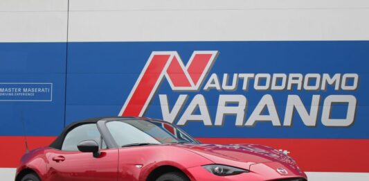 Mazda celebra la passione per la MX-5 all’Autodromo di Varano