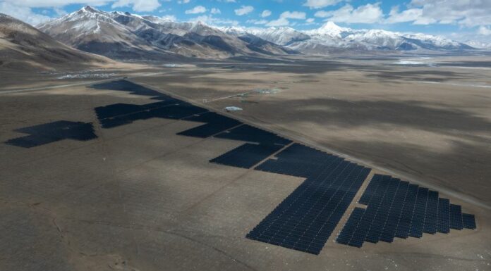 Cina, nello Xizang una centrale solare a 4.550 metri di altitudine