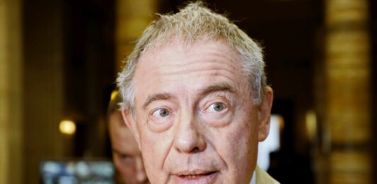 Urso “Adeguare subito prezzi carburanti, ho convocato le compagnie per domani”