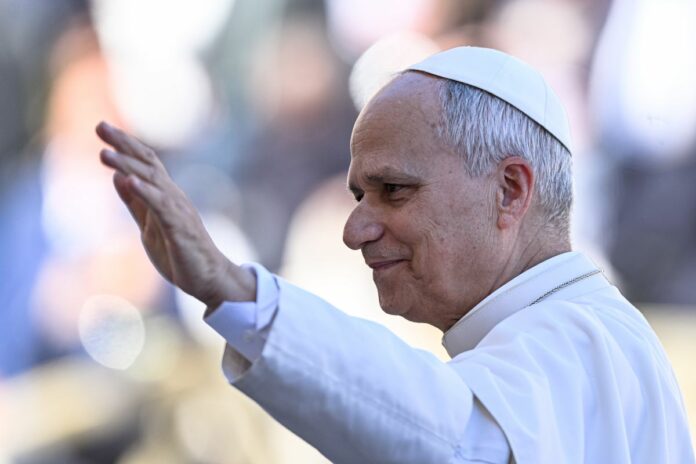 Roma, Papa Leone XIV all'udienza generale settimanale in Piazza San Pietro