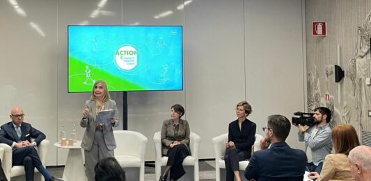 Diabete, da Roche un sistema di monitoraggio del glucosio basato sull’IA