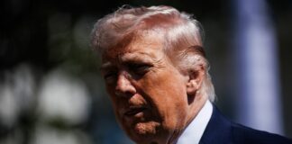 Trump traballa tra guerra messianica ed Epstein Files