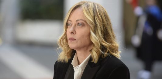 Meloni sente il presidente egiziano al-Sisi, sostegno al processo negoziale sulla crisi in Iran