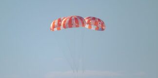 Artemis 2 missione compiuta, Orion è tornata sulla Terra