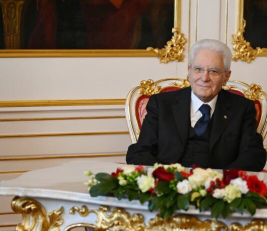 Mattarella conferisce 28 attestati d’onore di “Alfiere della Repubblica”