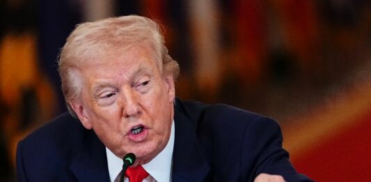 Trump “L’Iran sta perdendo, l’unica sua risorsa è la minaccia di mine a Hormuz”
