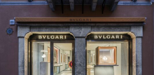 Bvlgari, Luisa Ranieri madrina d’eccezione per la nuova boutique di Taormina