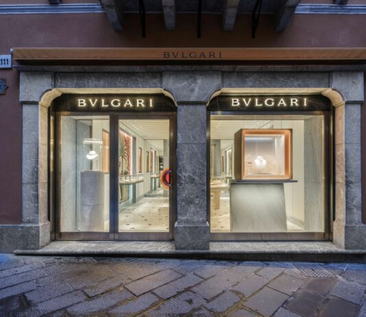 Bvlgari, Luisa Ranieri madrina d’eccezione per la nuova boutique di Taormina