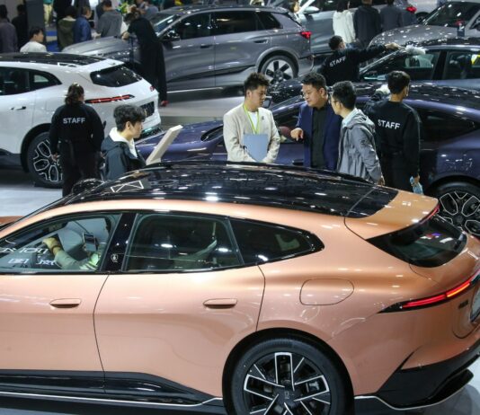Automotive, in Cina a marzo forte crescita per produzione e vendite