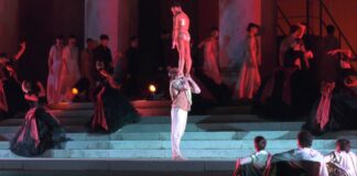 Vinitaly, l’arte del vino diventa spettacolo con “Dentro c’è l’Italia”