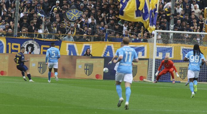 Il Parma rallenta la rincorsa del Napoli, al Tardini finisce 1-1