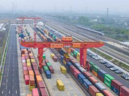 Cina, commercio estero in aumento del 15% nel primo trimestre