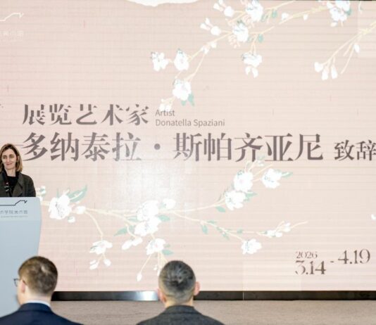 Cina, l’artista Donatella Spaziani tiene la prima mostra personale a Chongqing