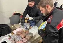 Blitz antidroga a Roma, 13 arresti tra Magliana e clan Senese