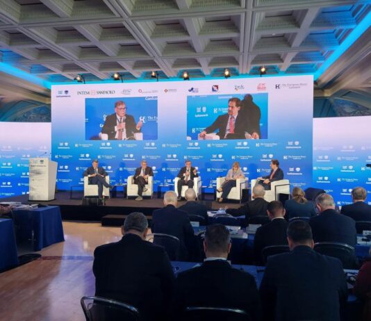 Confcom, per crescita serve lavoro di qualità. Stop contratti pirata