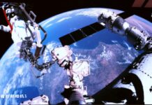 Cina, gli astronauti della Shenzhou-21 impegnati in attività extraveicolari