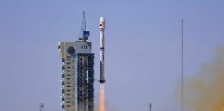La Cina lancia il razzo Long March-4C per il rilevamento dei gas serra