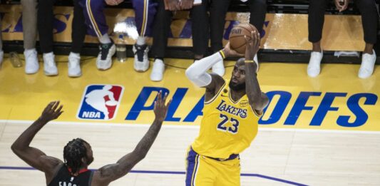 Play-Off Nba, Lakers e Denver in vantaggio