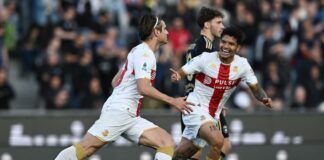 Il Genoa vince in rimonta 2-1 a Pisa e vede la salvezza