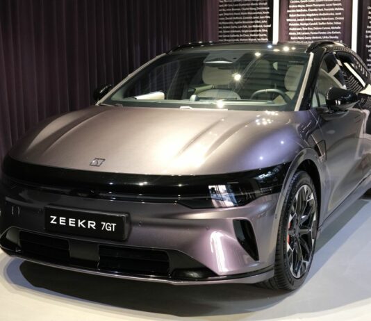 Zeekr alla Milano Design Week con “The Art of Connection”