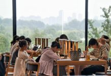 Cina, il tasso di lettura in aumento grazie alla crescita del formato digitale