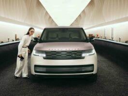 Range Rover presenta a Milano “Traces”, un viaggio nell’artigianalità bespoke