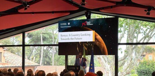 ميد أور و جامعة لويس ينظمان فعاليات بمشاركة رئيس كينيا