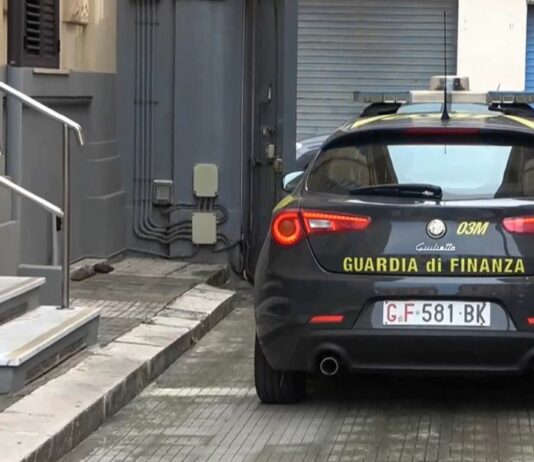 Televendite social, smantellata banda dei falsi griffati a Messina
