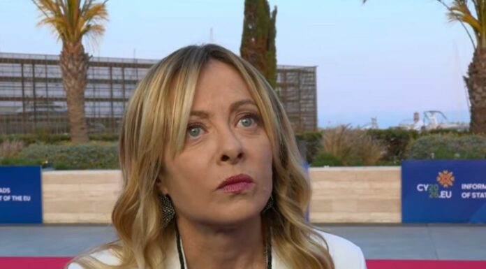 Meloni “Scostamento di bilancio? Vediamo, non stiamo escludendo niente”
