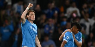 Poker alla Cremonese, il Napoli rimanda la festa scudetto dell’Inter