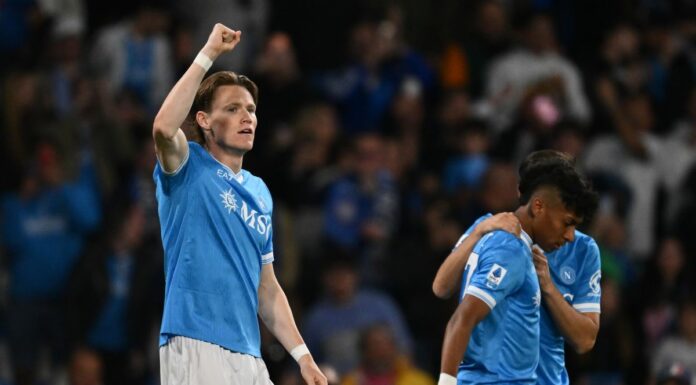 Poker alla Cremonese, il Napoli rimanda la festa scudetto dell’Inter