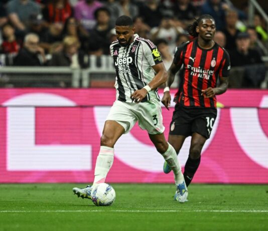 Reti inviolate e luci spente a San Siro, Milan-Juve 0-0