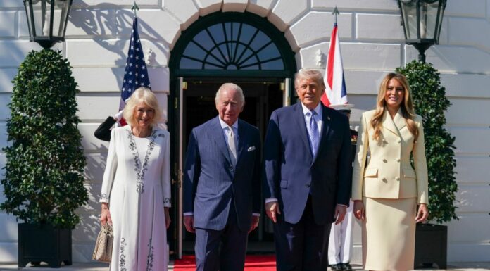 Re Carlo e Camilla ricevuti alla Casa Bianca da Trump e Melania