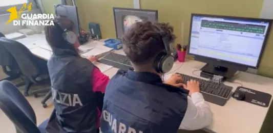 Maxi truffa nel fotovoltaico, sequestrati 7,5 milioni in criptovalute