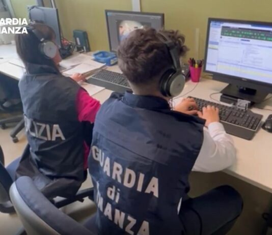 Maxi truffa nel fotovoltaico, sequestrati 7,5 milioni in criptovalute