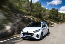 Mazda2 Hybrid 2026, aggiornamenti su design, comfort e sicurezza