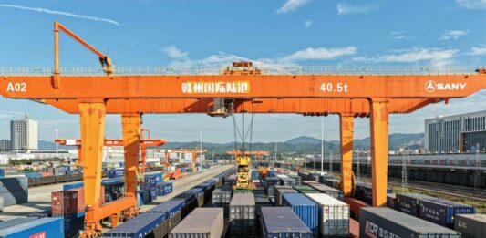 Cina, a maggio il Vertice globale sul commercio e gli investimenti