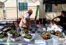 Italia: a Ladispoli al via la sagra del carciofo (2)