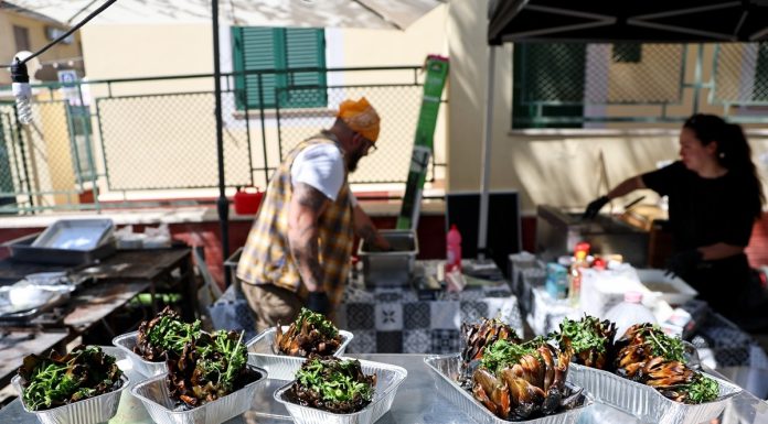 Italia: a Ladispoli al via la sagra del carciofo (2)