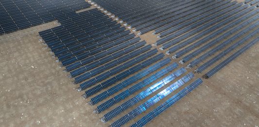 Cina: al via i lavori di costruzione di una centrale solare a 4.550 metri (2)