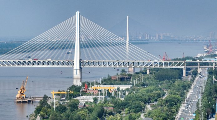 Cina: ponti sullo Yangtze favoriscono sviluppo e mobilità nello Hubei (1)