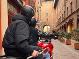 Rapine in centro a Bologna, 19enne fermato dalla Squadra Mobile