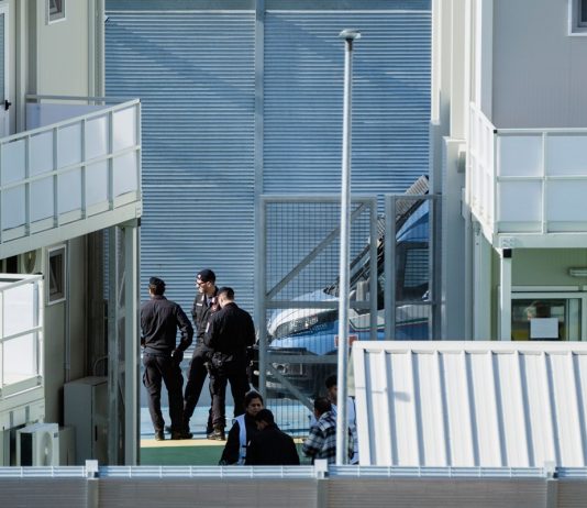 Avvocato Corte di giustizia Ue “Cpr in Albania conformi alle norme, ma tutelare i diritti dei migranti”. Meloni “Avanti con serietà”