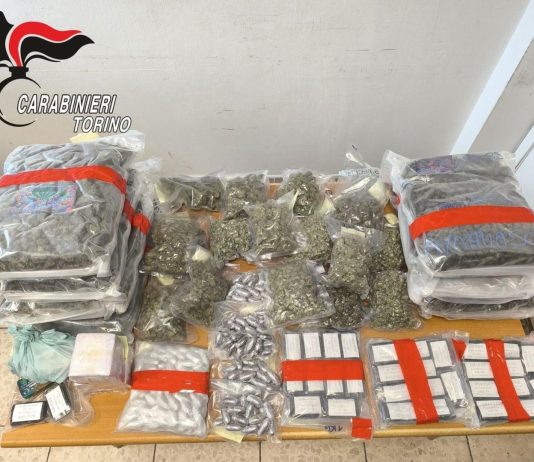 Sequestrati 18 kg di droga nel Torinese, 38enne arrestato a Rivarolo