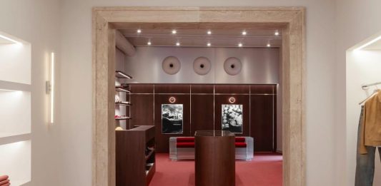 FiveFourFive inaugura il primo store a Milano, Santeramo “Una casa per la nostra community”