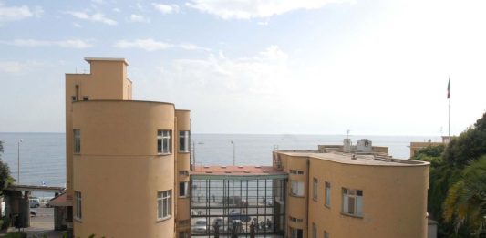 Tragedia di Catanzaro, ricoverata a Genova la bimba sopravvissuta. Il primario “Lesioni importanti, sciocco fare previsioni”